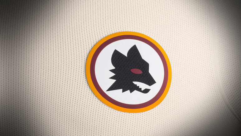 Détail du nouveau maillot extérieur de la Roma